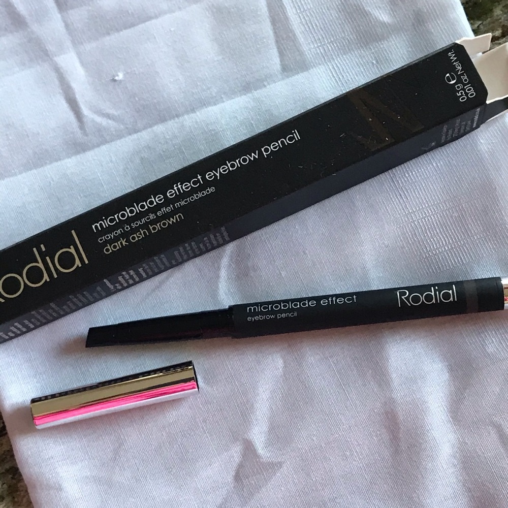 RODIALMicroblade effect eyebrowPENCILDark AshBrown